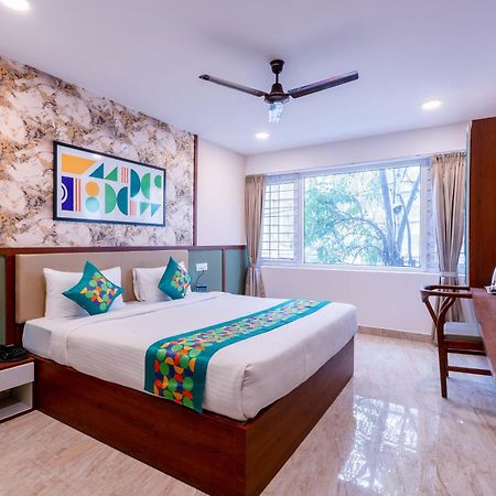 Treebo Emirates Suites Indiranagar Bangalore Bagian luar foto