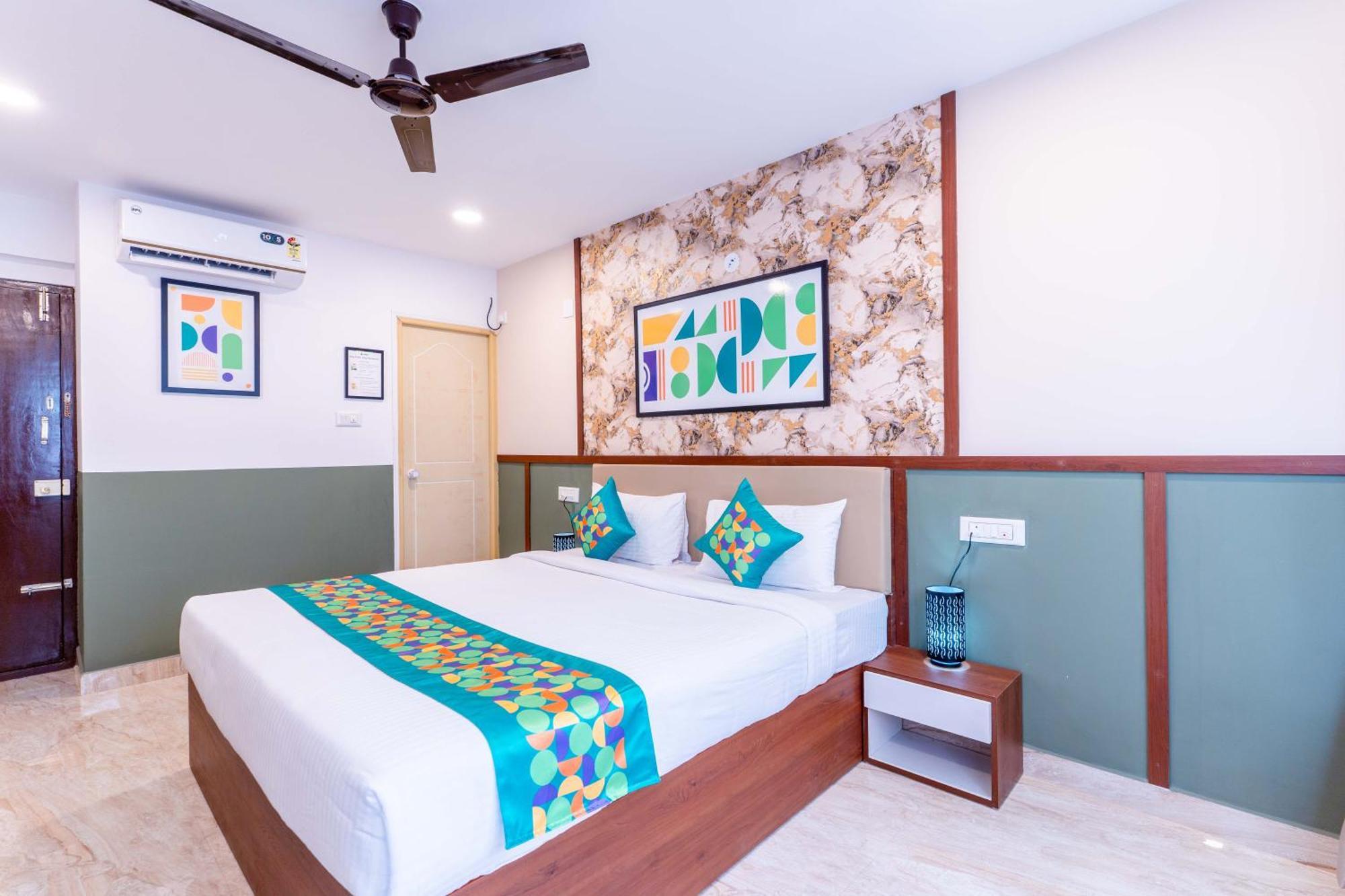 Treebo Emirates Suites Indiranagar Bangalore Bagian luar foto