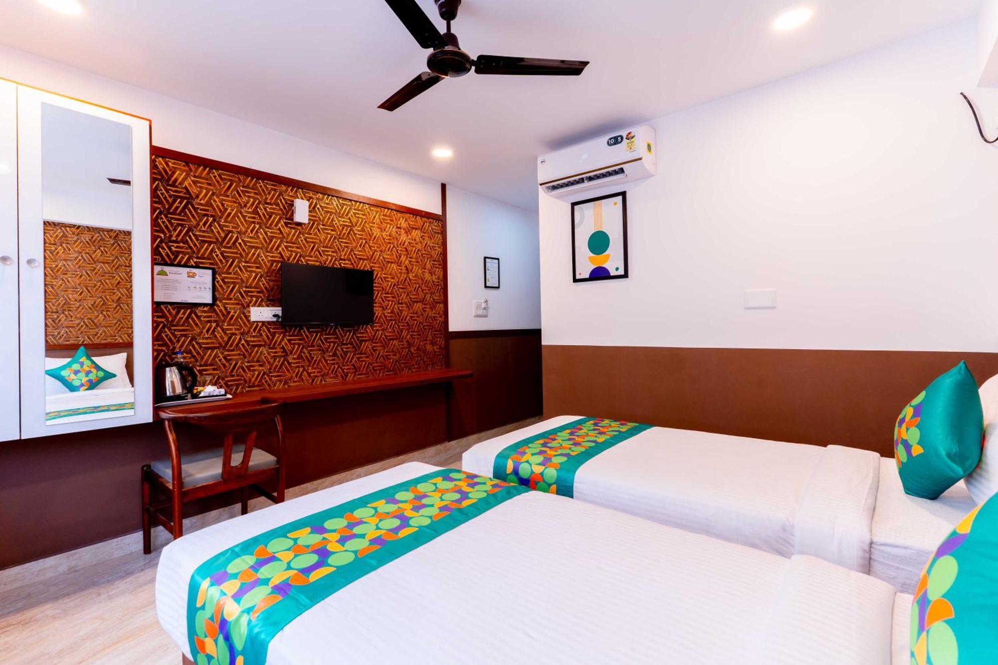 Treebo Emirates Suites Indiranagar Bangalore Bagian luar foto