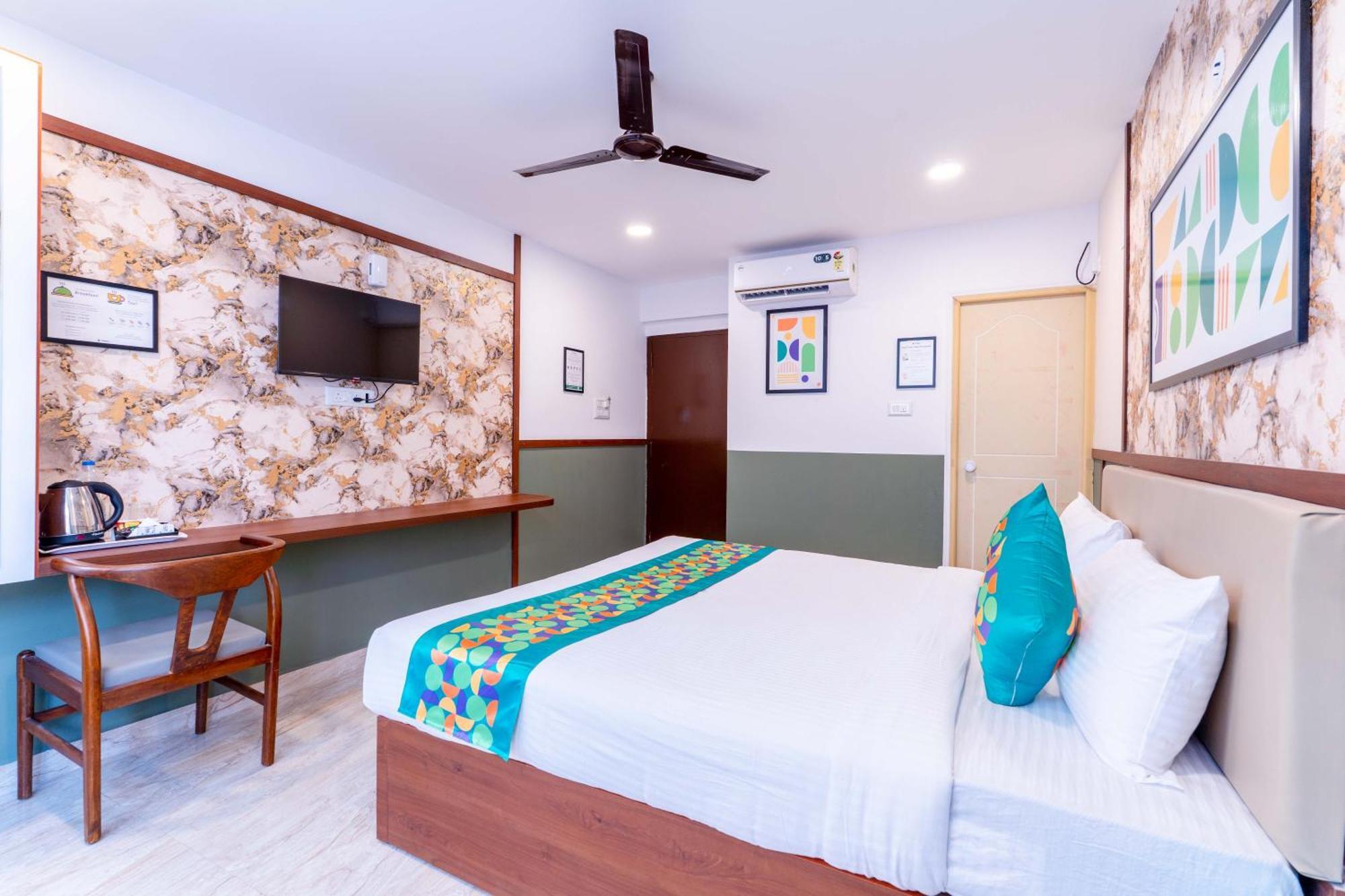 Treebo Emirates Suites Indiranagar Bangalore Bagian luar foto